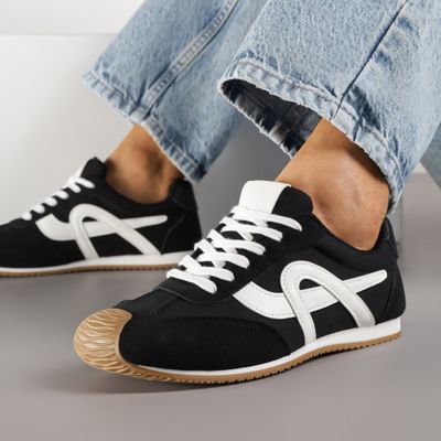 Buty sportowe damskie na zimę Renee ze sklepu: renee.pl w kategorii: Buty sportowe damskie - zdjęcie 6BEED23A-9DF-769_396855