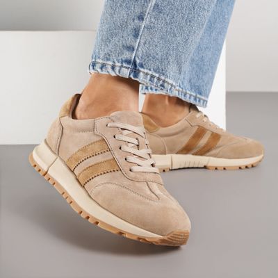 Buty sportowe damskie na wiosnę Renee ze sklepu: renee.pl w kategorii: Buty sportowe damskie - zdjęcie 6BEED23A-9DF-769_397007