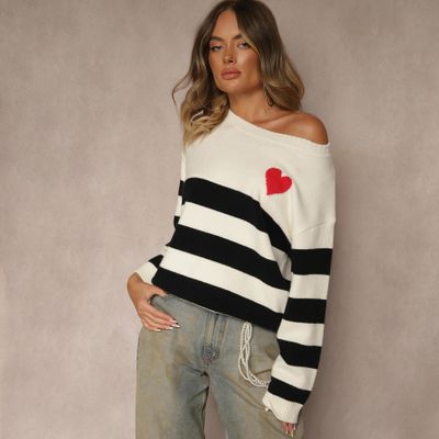 Sweter damski na zimę Renee ze sklepu: renee.pl w kategorii: Swetry damskie - zdjęcie 6BEED23A-9DF-769_398934