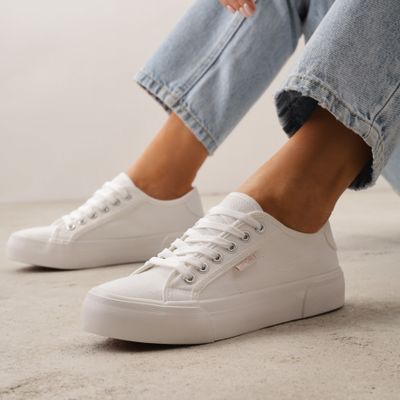 Trampki damskie casual Renee ze sklepu: renee.pl w kategorii: Trampki damskie - zdjęcie 6BEED23A-9DF-769_404470