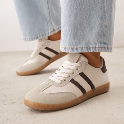 Buty sportowe damskie na wiosnę Renee ze sklepu: renee.pl w kategorii: Buty sportowe damskie - zdjęcie 6BEED23A-9DF-769_405426