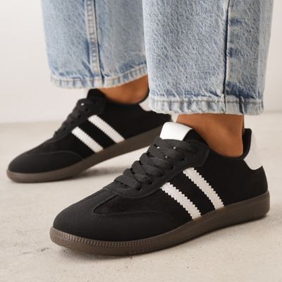 Buty sportowe damskie na zimę Renee ze sklepu: renee.pl w kategorii: Buty sportowe damskie - zdjęcie 6BEED23A-9DF-769_405427