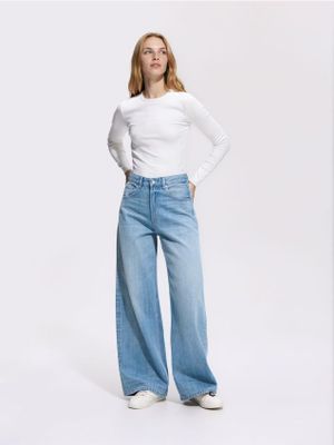 Reserved - Jeansy damskie casual ze sklepu: Reserved w kategorii: Jeansy damskie - zdjęcie 74CCA4C-3C1-6972_275KS