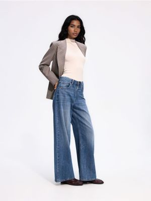 Reserved - Jeansy damskie casual ze sklepu: Reserved w kategorii: Jeansy damskie - zdjęcie 74CCA4C-3C1-6972_275KS