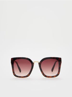 Okulary przeciwsłoneczne damskie casual Reserved ze sklepu: Reserved w kategorii: Okulary przeciwsłoneczne damskie - zdjęcie 74CCA4C-3C1-6972_277CQ