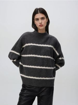 Sweter damski Reserved ze sklepu: Reserved w kategorii: Swetry damskie - zdjęcie 74CCA4C-3C1-6972_296GV