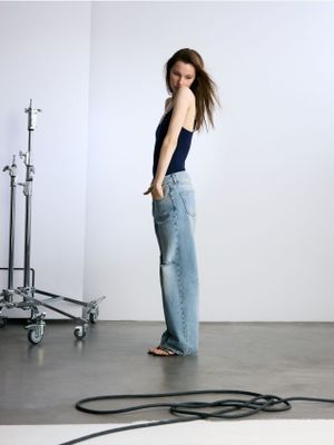 Jeansy damskie Reserved ze sklepu: Reserved w kategorii: Jeansy damskie - zdjęcie 74CCA4C-3C1-6972_300KS
