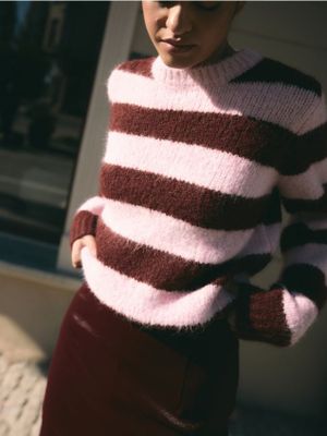 Sweter damski jesienny Reserved ze sklepu: Reserved w kategorii: Swetry damskie - zdjęcie 74CCA4C-3C1-6972_465GP