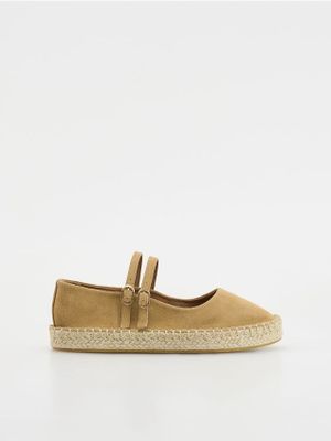 Espadryle damskie casualowe na wiosnę Reserved ze sklepu: Reserved w kategorii: Espadryle damskie - zdjęcie 74CCA4C-3C1-6972_495CP
