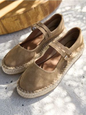 Espadryle damskie casualowe na wiosnę Reserved ze sklepu: Reserved w kategorii: Espadryle damskie - zdjęcie 74CCA4C-3C1-6972_495CP