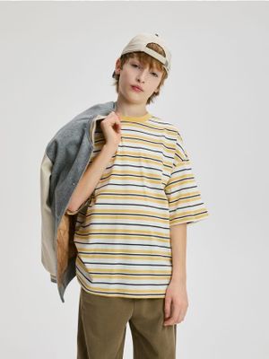 Reserved - T-shirt chłopięce letni w stylu młodzieżowym ze sklepu: Reserved w kategorii: T-shirty chłopięce - zdjęcie 74CCA4C-3C1-6972_877HR