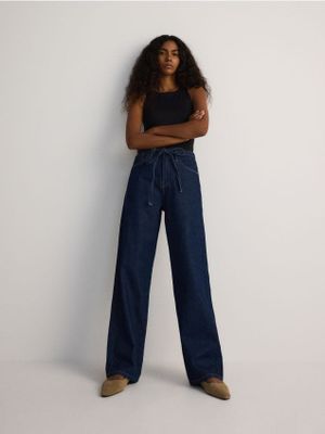 Jeansy damskie wiosenne casual Reserved ze sklepu: Reserved w kategorii: Jeansy damskie - zdjęcie 74CCA4C-3C1-6972_YT347