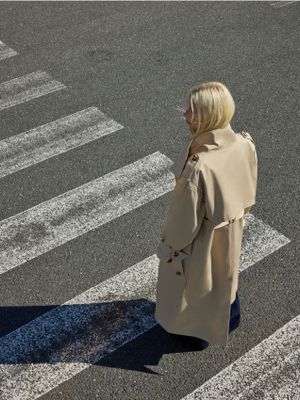 Płaszcz damski na jesień Reserved ze sklepu: Reserved w kategorii: Płaszcze damskie - zdjęcie 74CCA4C-3C1-6972_ZR287
