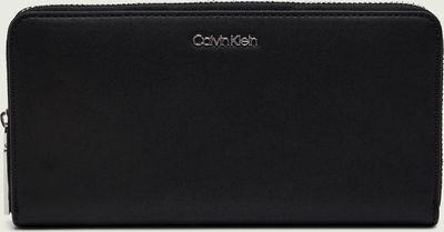 Portfel damski gładki casual Calvin Klein ze sklepu: Gomez Fashion Store w kategorii: Portfele damskie - zdjęcie 874714-BD9-10338_CK212W000122284