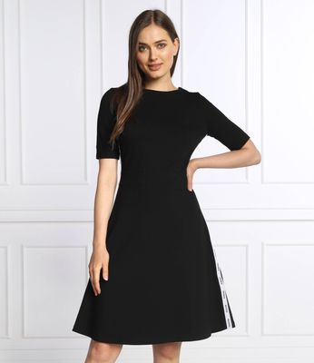 HUGO - Sukienka na wiosnę ze sklepu: Gomez Fashion Store w kategorii: Sukienki - zdjęcie 874714-BD9-10338_BU224W000125001