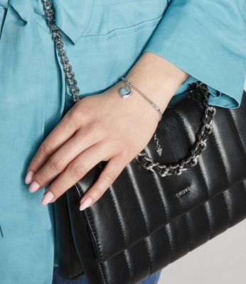 Bransoletka na lato Guess ze sklepu: Gomez Fashion Store w kategorii: Bransoletki - zdjęcie 874714-BD9-10338_GU222W000218612