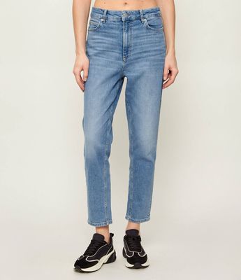 Jeansy damskie casual w miejskim stylu BOSS BLACK ze sklepu: Gomez Fashion Store w kategorii: Jeansy damskie - zdjęcie 874714-BD9-10338_BB232W000051430
