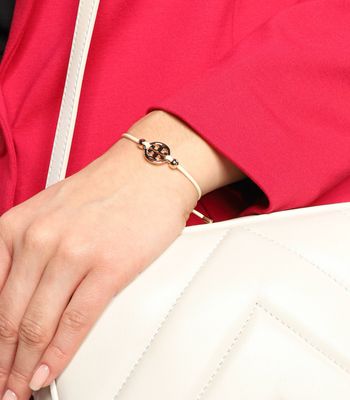 TORY BURCH - Bransoletka na lato na zimę ze sklepu: Gomez Fashion Store w kategorii: Bransoletki - zdjęcie 874714-BD9-10338_TO232W000003709