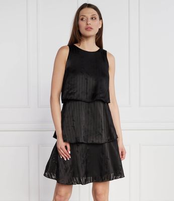Sukienka casual Armani Exchange ze sklepu: Gomez Fashion Store w kategorii: Sukienki - zdjęcie 874714-BD9-10338_AX235W000022F09