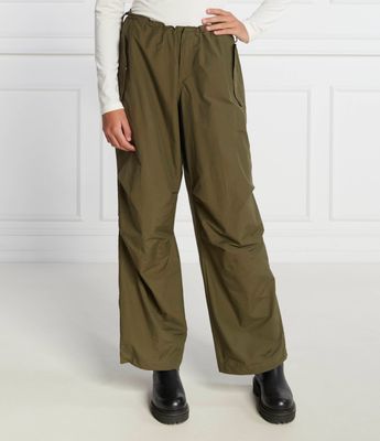 Spodnie damskie jesienne Tommy Jeans ze sklepu: Gomez Fashion Store w kategorii: Spodnie damskie - zdjęcie 874714-BD9-10338_TM235W000054168