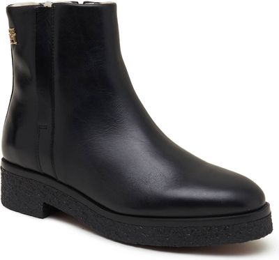 Botki Tommy Hilfiger ze sklepu: Gomez Fashion Store w kategorii: Botki - zdjęcie 874714-BD9-10338_TH235W000166D12
