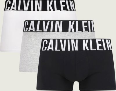 Majtki męskie z napisami Calvin Klein Underwear ze sklepu: Gomez Fashion Store w kategorii: Majtki męskie - zdjęcie 874714-BD9-10338_CU242M000009C01