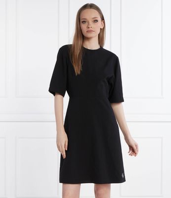 Sukienka Calvin Klein Jeans ze sklepu: Gomez Fashion Store w kategorii: Sukienki - zdjęcie 874714-BD9-10338_CJ242W000144A81