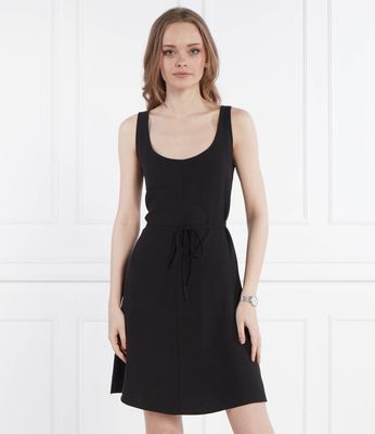 Sukienka casual Calvin Klein Jeans ze sklepu: Gomez Fashion Store w kategorii: Sukienki - zdjęcie 874714-BD9-10338_CJ242W000156A81