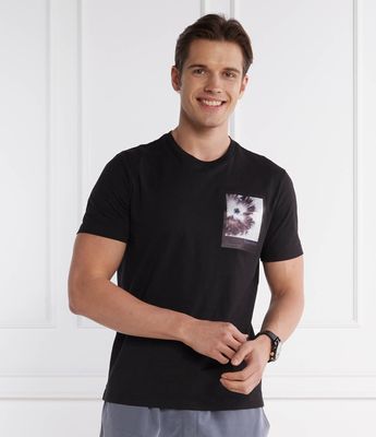 T-shirt męski na lato Calvin Klein ze sklepu: Gomez Fashion Store w kategorii: T-shirty męskie - zdjęcie 874714-BD9-10338_CK242M000103A23