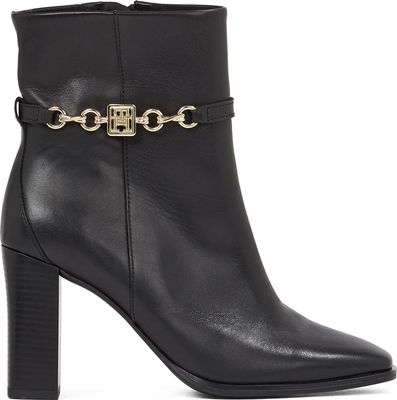 Botki Tommy Hilfiger ze sklepu: Gomez Fashion Store w kategorii: Botki - zdjęcie 874714-BD9-10338_TH245W000055D12