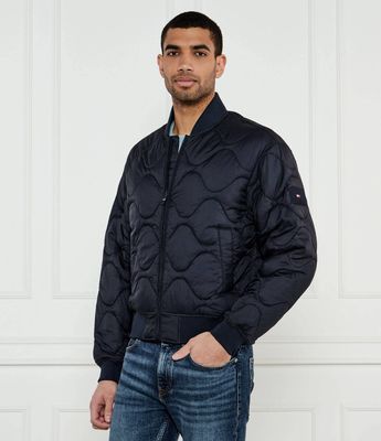 Kurtka męska na jesień Tommy Hilfiger ze sklepu: Gomez Fashion Store w kategorii: Kurtki męskie - zdjęcie 874714-BD9-10338_TH245M000327F23