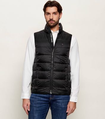 Kamizelka męska casual na jesień Tommy Jeans ze sklepu: Gomez Fashion Store w kategorii: Kamizelki męskie - zdjęcie 874714-BD9-10338_TM251M000062D44