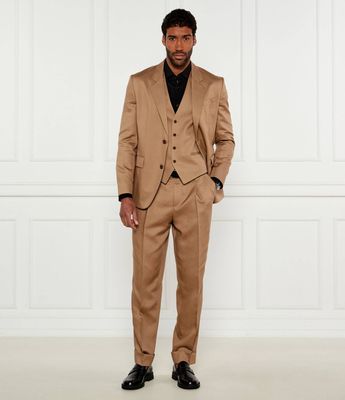 Garnitur męski elegancki HUGO ze sklepu: Gomez Fashion Store w kategorii: Garnitury męskie - zdjęcie 874714-BD9-10338_BU252M000083285