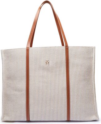 Shopper bag na wiosnę Tommy Hilfiger ze sklepu: Gomez Fashion Store w kategorii: Torby Shopper bag - zdjęcie 874714-BD9-10338_TH252W000031D10