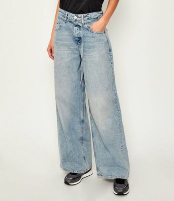 Tommy Jeans - Jeansy damskie ze sklepu: Gomez Fashion Store w kategorii: Jeansy damskie - zdjęcie 874714-BD9-10338_TM254W000036D69