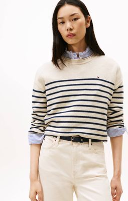 Sweter damski w stylu młodzieżowym Tommy Hilfiger ze sklepu: Gomez Fashion Store w kategorii: Swetry damskie - zdjęcie 874714-BD9-10338_TH255W000210Z78
