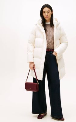 Tommy Hilfiger - Kurtka damska casual ze sklepu: Gomez Fashion Store w kategorii: Kurtki damskie - zdjęcie 874714-BD9-10338_TH255W000222Z21