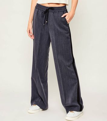 Spodnie damskie retro Liu Jo ze sklepu: Gomez Fashion Store w kategorii: Spodnie damskie - zdjęcie 874714-BD9-10338_LC254W000056Z97