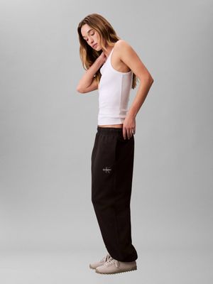 Spodnie damskie jesienne sportowe Calvin Klein Jeans ze sklepu: Gomez Fashion Store w kategorii: Spodnie damskie - zdjęcie 874714-BD9-10338_CJ255W000051C64