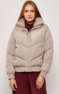 GUESS ACTIVE - Kurtka damska gładka ze sklepu: Gomez Fashion Store w kategorii: Kurtki damskie - zdjęcie 874714-BD9-10338_GV255W000031T57