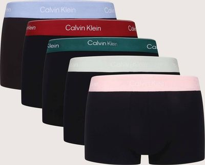 Majtki męskie z napisami Calvin Klein Underwear ze sklepu: Gomez Fashion Store w kategorii: Majtki męskie - zdjęcie 874714-BD9-10338_CU255M000041E27