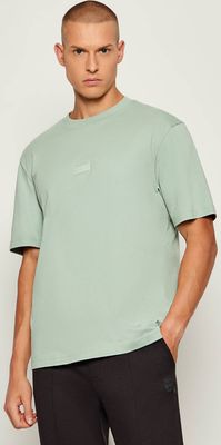T-shirt męski casual HUGO ze sklepu: Gomez Fashion Store w kategorii: T-shirty męskie - zdjęcie 874714-BD9-10338_BU255M000108338