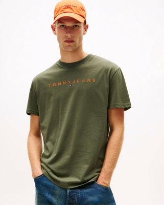 T-shirt męski klasyczny Tommy Jeans ze sklepu: Gomez Fashion Store w kategorii: T-shirty męskie - zdjęcie 874714-BD9-10338_TM255M000057G28