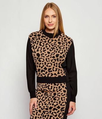 Sweter damski elegancki Marc Cain ze sklepu: Gomez Fashion Store w kategorii: Swetry damskie - zdjęcie 874714-BD9-10338_CR255W000086900