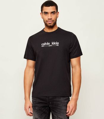 T-shirt męski w stylu młodzieżowym Calvin Klein Jeans ze sklepu: Gomez Fashion Store w kategorii: T-shirty męskie - zdjęcie 874714-BD9-10338_CJ261M000017C64