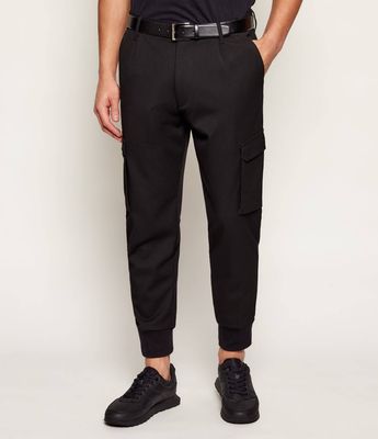Spodnie męskie sportowe HUGO ze sklepu: Gomez Fashion Store w kategorii: Spodnie męskie - zdjęcie 874714-BD9-10338_BU261M000058001