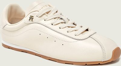 Buty sportowe damskie Tommy Hilfiger ze sklepu: Gomez Fashion Store w kategorii: Buty sportowe damskie - zdjęcie 874714-BD9-10338_TH261W000007A80