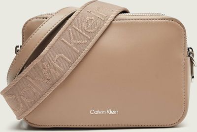Listonoszka Calvin Klein ze sklepu: Gomez Fashion Store w kategorii: Listonoszki - zdjęcie 874714-BD9-10338_CK261W000043E20