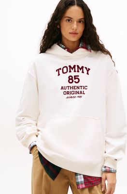 Bluza damska na wiosnę Tommy Jeans ze sklepu: Gomez Fashion Store w kategorii: Bluzy damskie - zdjęcie 874714-BD9-10338_TM261W000043A13
