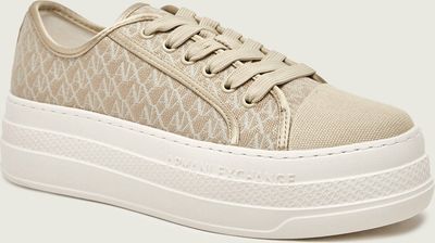Trampki damskie na wiosnę Armani Exchange ze sklepu: Gomez Fashion Store w kategorii: Trampki damskie - zdjęcie 874714-BD9-10338_AX262W000048J90